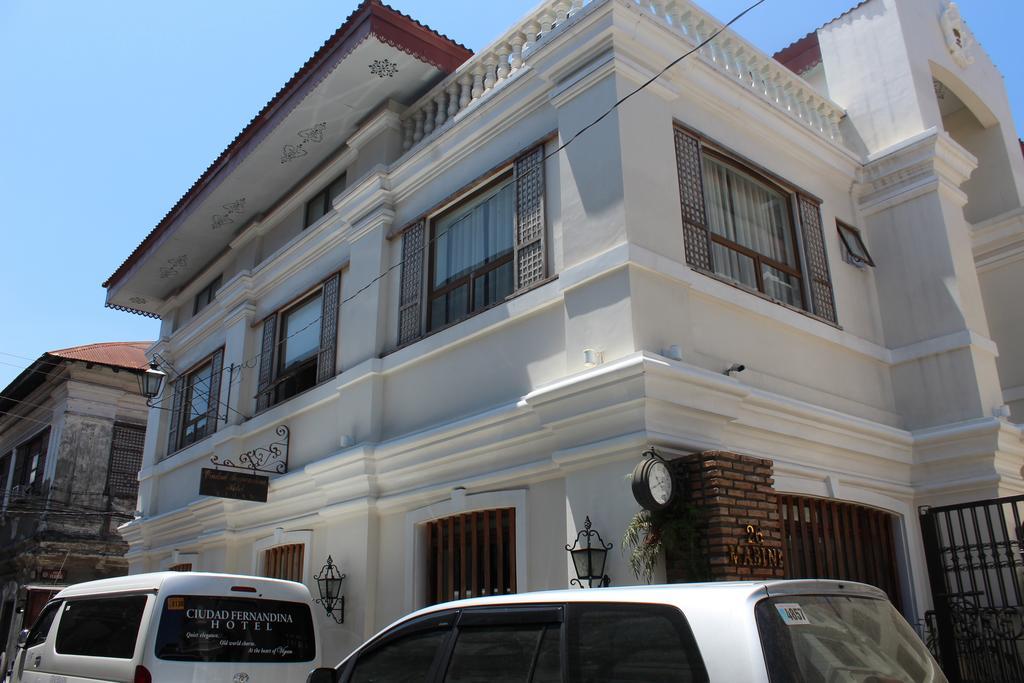 Ciudad Fernandina Hotel Vigan Esterno foto