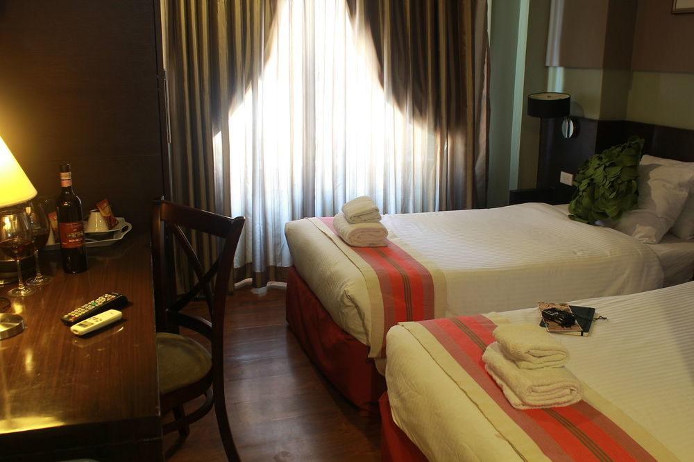 Ciudad Fernandina Hotel Vigan Esterno foto